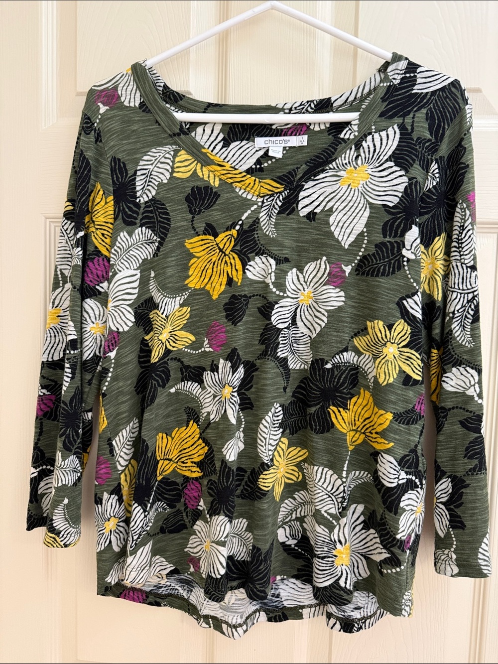 Chico's Olive Floral V-Neck Long Sleeve Top, Size 1